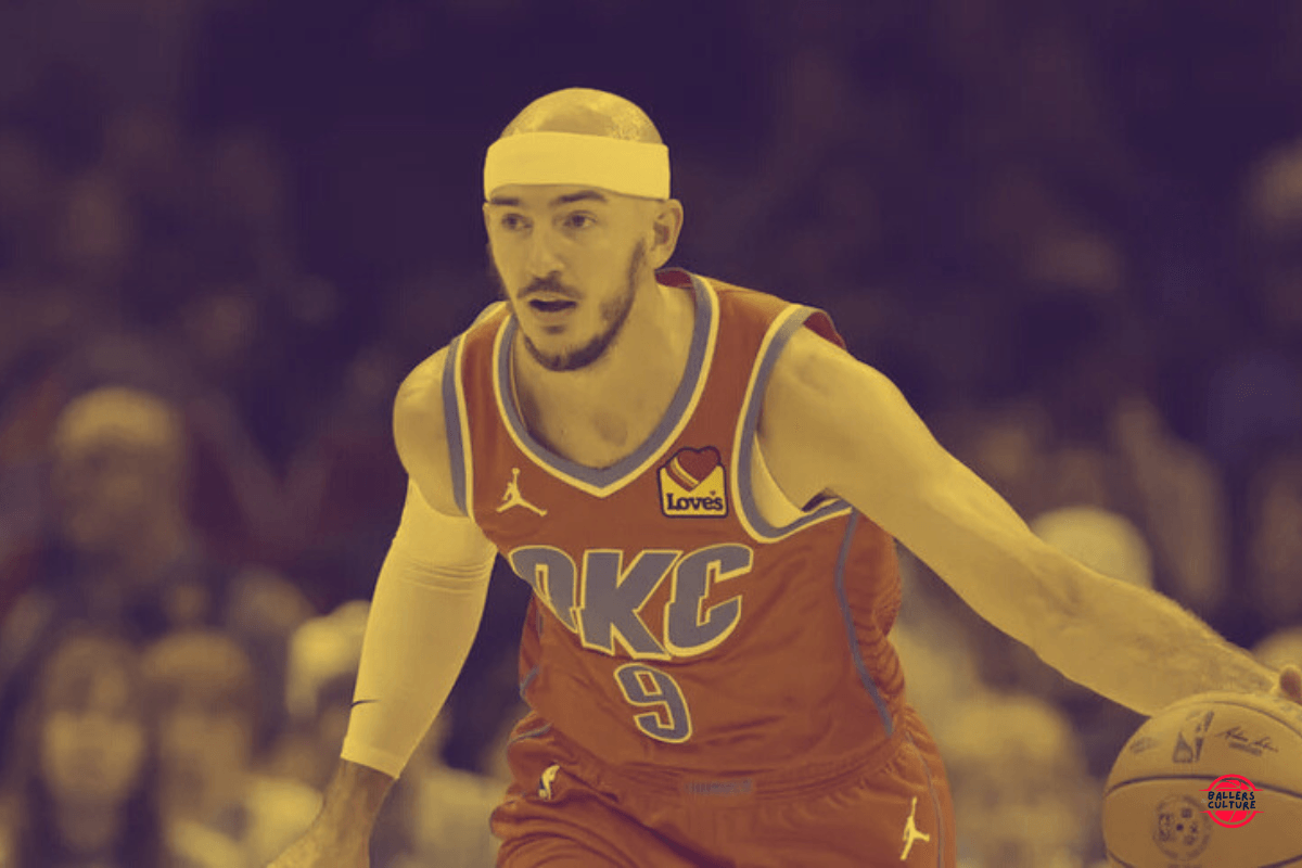 Alex Caruso signs extension