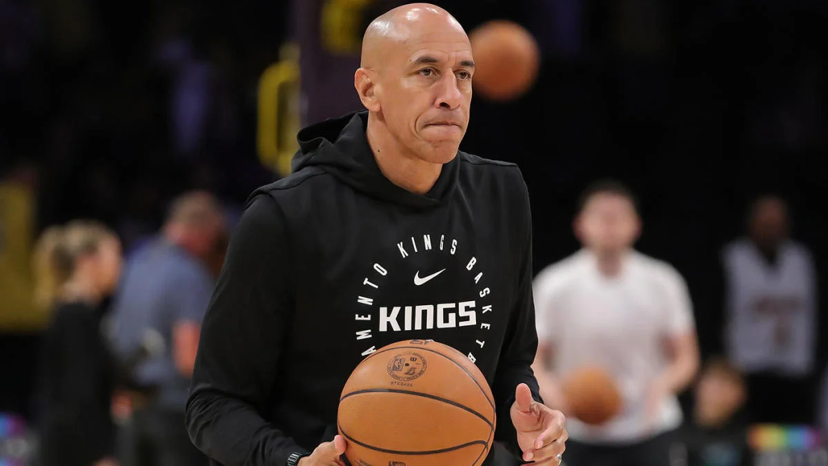 Doug Christie Finalizing Multiyear Deal to Become Kings’ Full-Time Head Coach