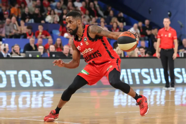 Bryce Cotton signs with the 36ers
