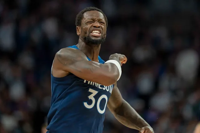 Julius Randle Inks $100M Deal to Stay in Minnesota