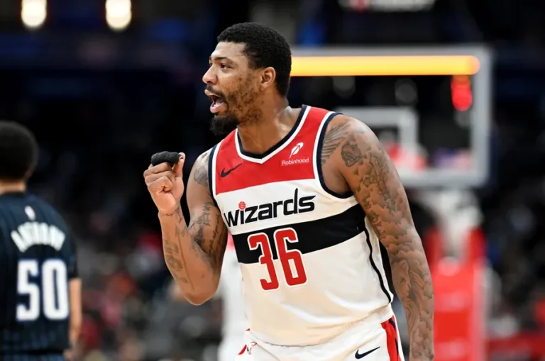 marcus smart goes back to celtics