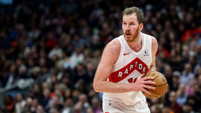 Raptors Lock in Poeltl, Add Mamukelashvili for Frontcourt Future