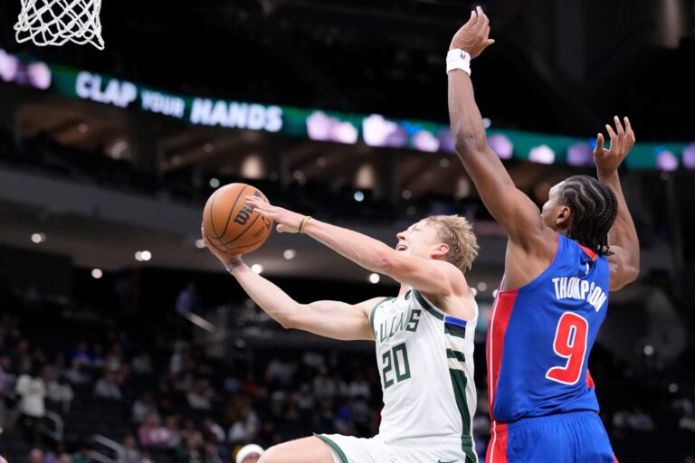 Bucks lock in AJ Green